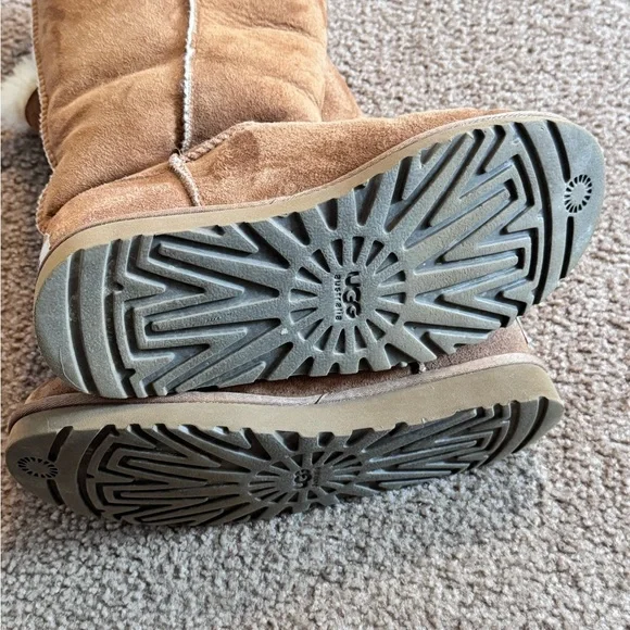 UGG Cream Sheepskin Lining - Picture 7 of 9